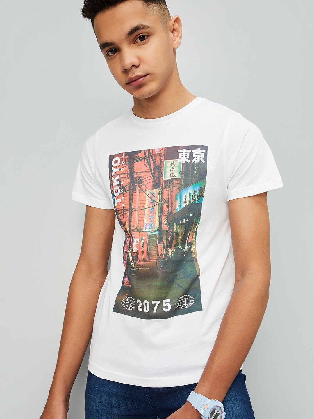 

max Boys Printed V-Neck T-shirt, White