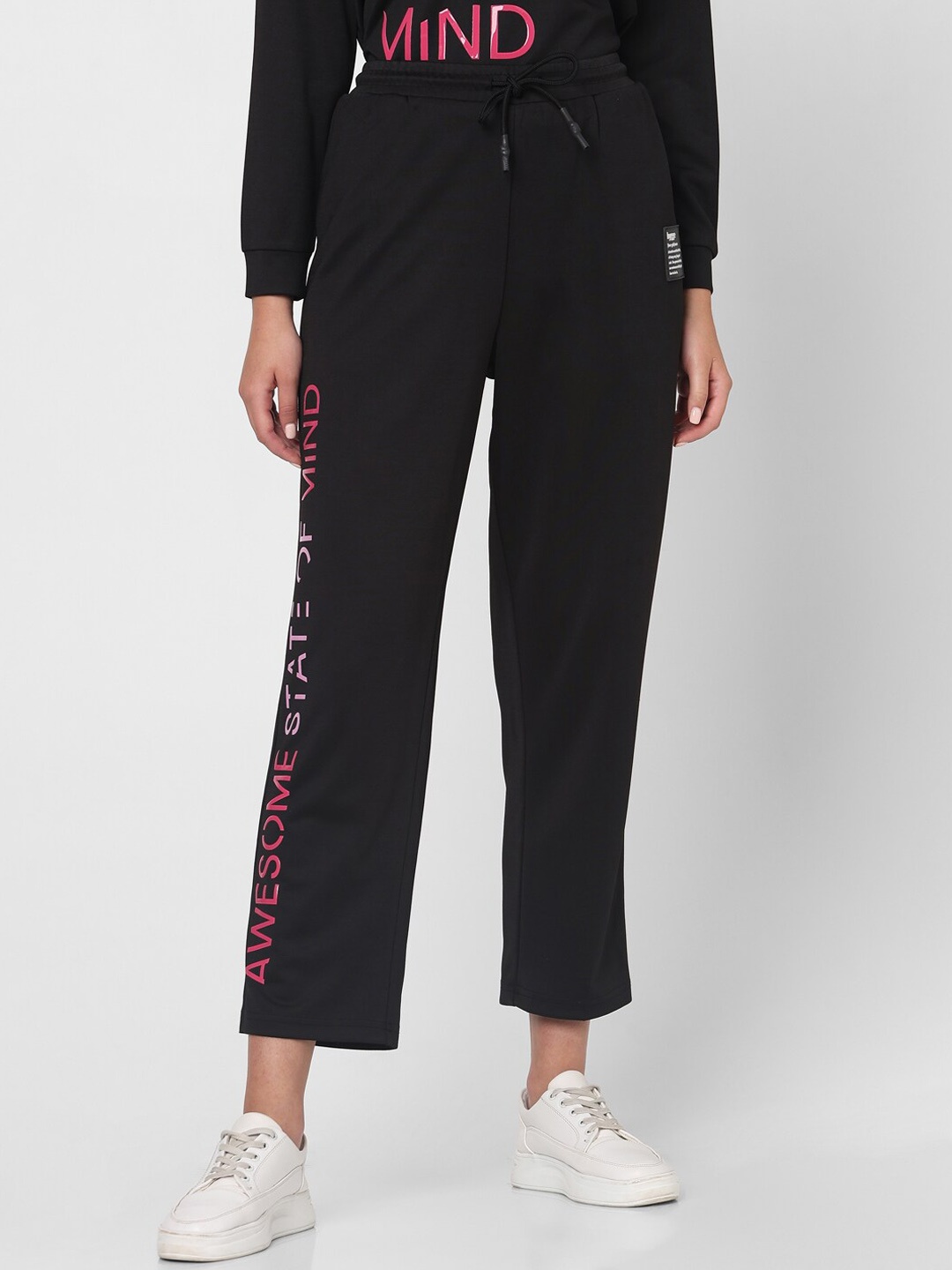 

Vero Moda Women Printed Mid-Rise Straight-Fit Track Pants, Black