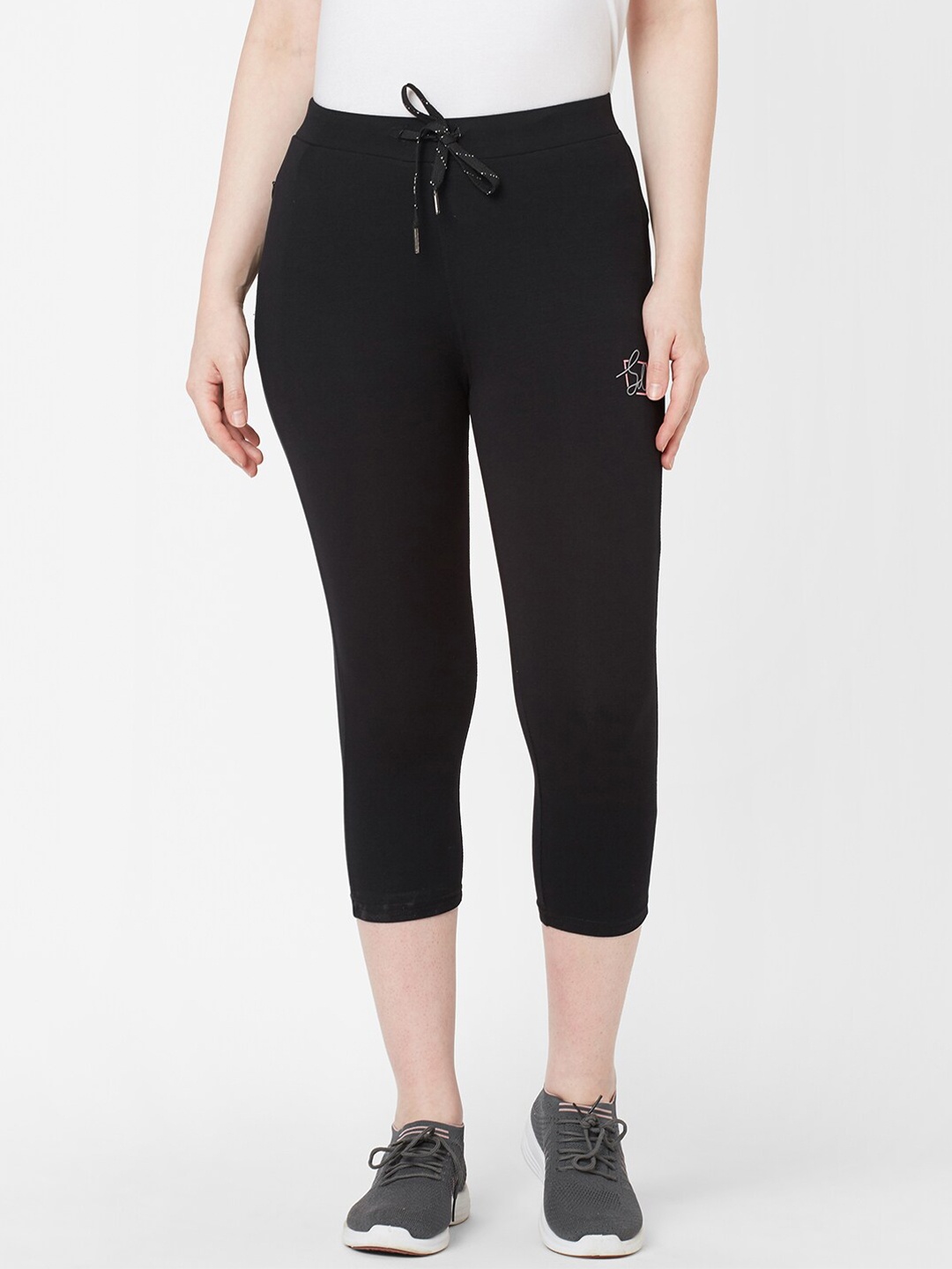 

Sweet Dreams Black Women Mid-Rise Capris