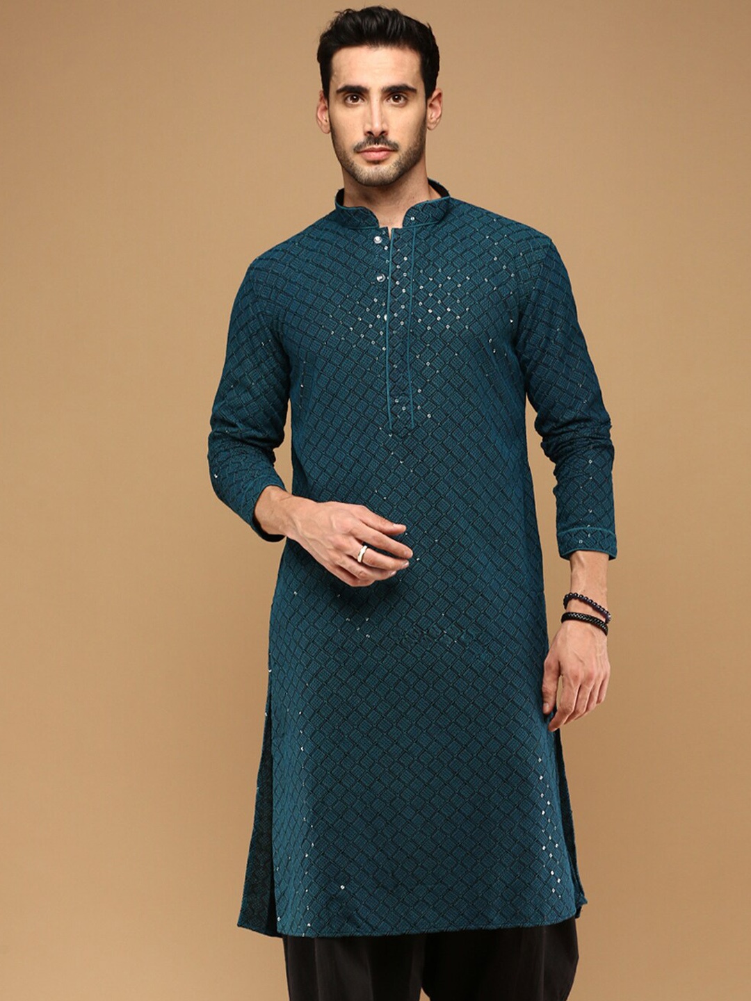 

Sanwara Men Embroidered Flared Sleeves Summer Sheers Kurta, Green