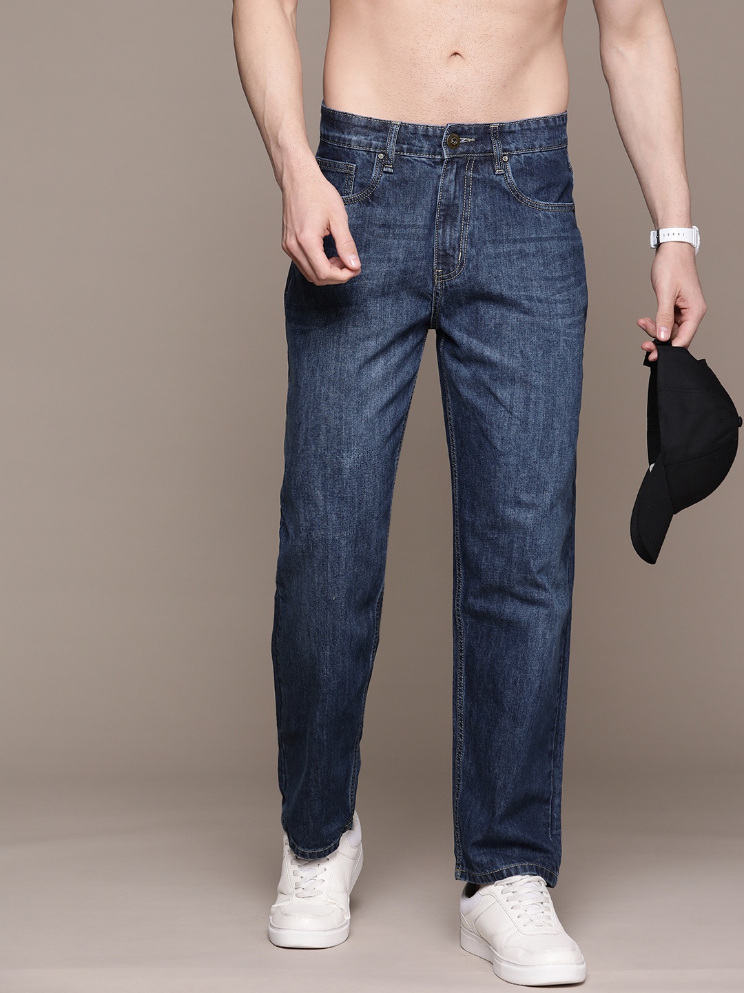 

Roadster Men Relaxed Fit Pure Cotton Jeans, Navy blue