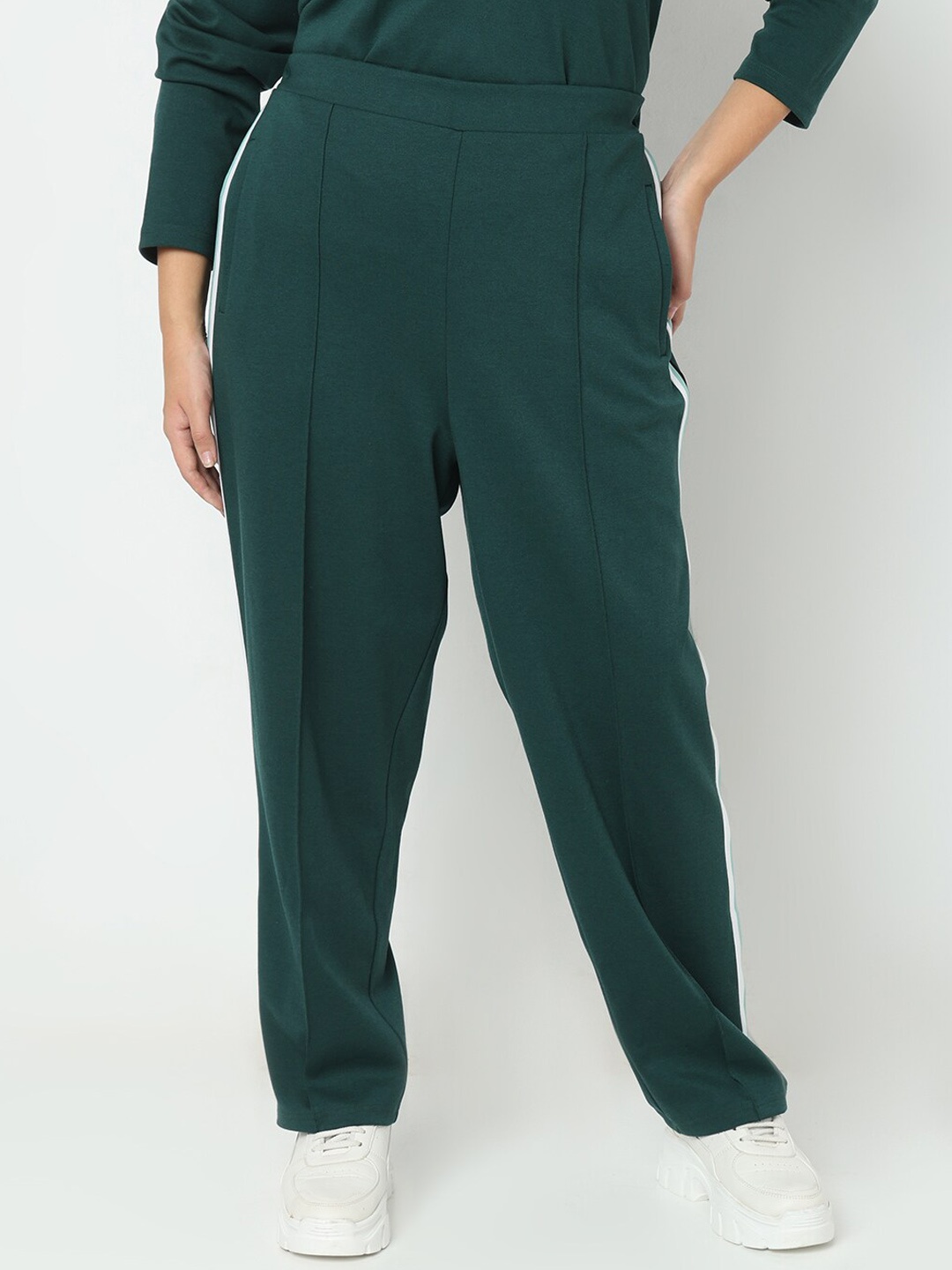 

VERO MODA CURVE Women Straight Fit High-Rise Trousers, Green