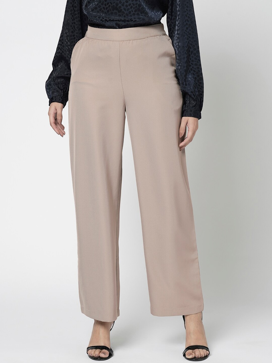 

Vero Moda Women Straight Fit High-Rise Trousers, Brown