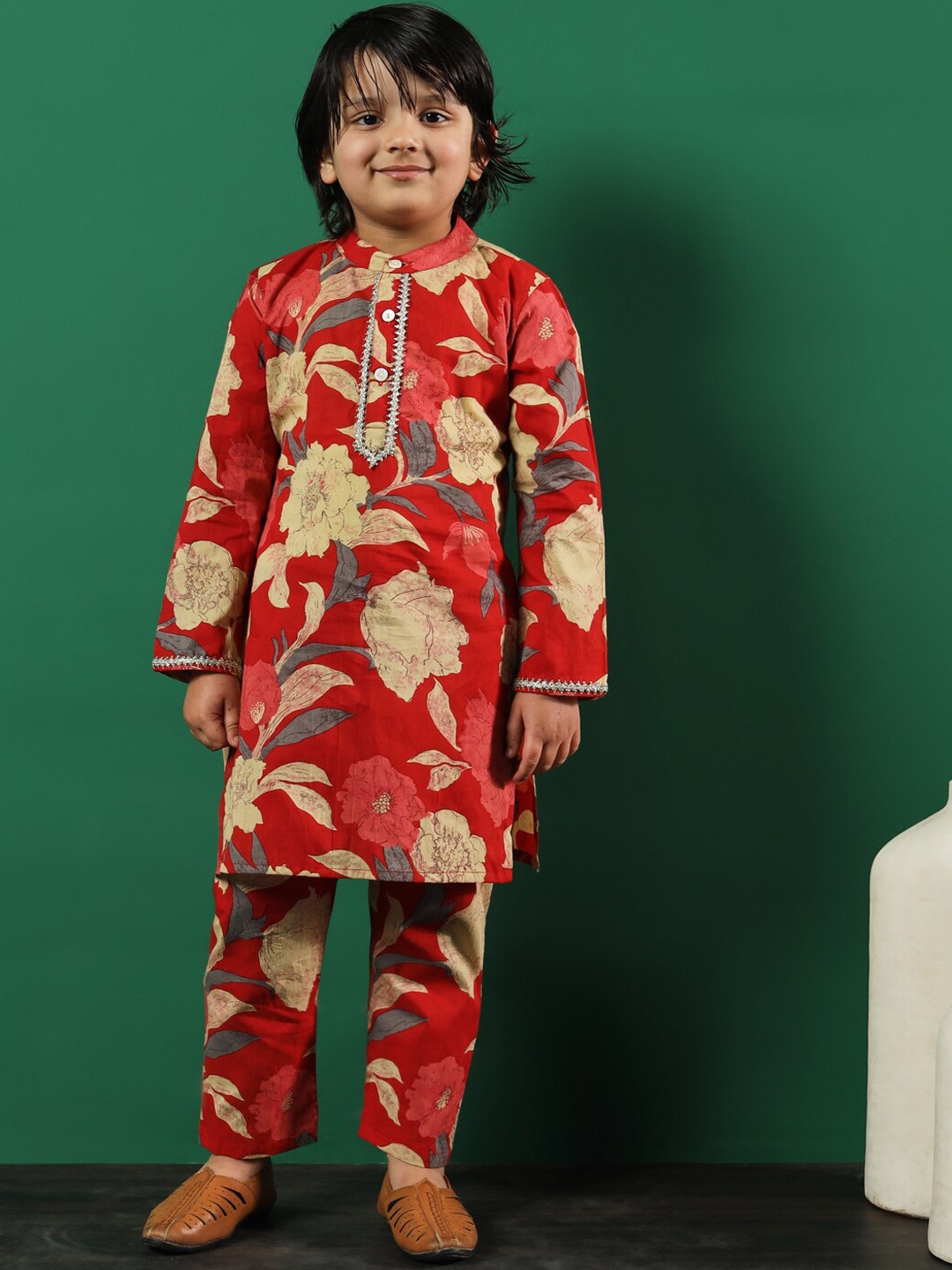 

Readiprint Boys Floral Printed Gotta Patti Pure Cotton Kurta With Pyjamas, Red