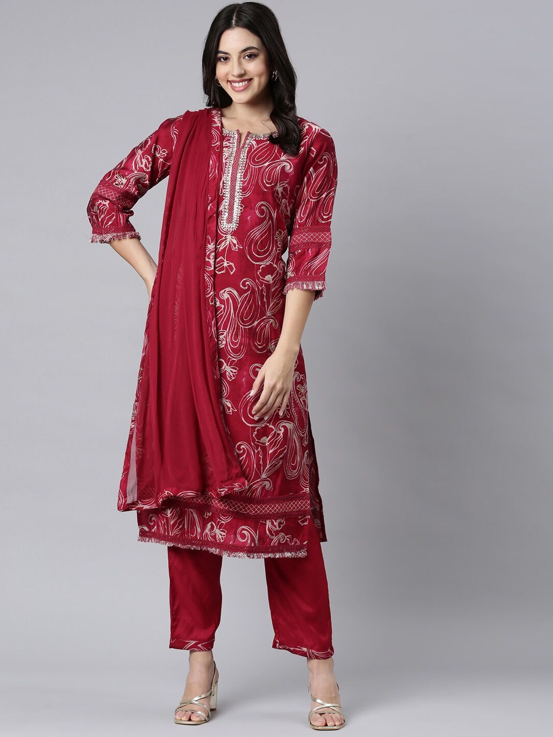 

Neerus Paisley Printed Regular Aari Work Kurta with Trousers & Dupatta, Pink