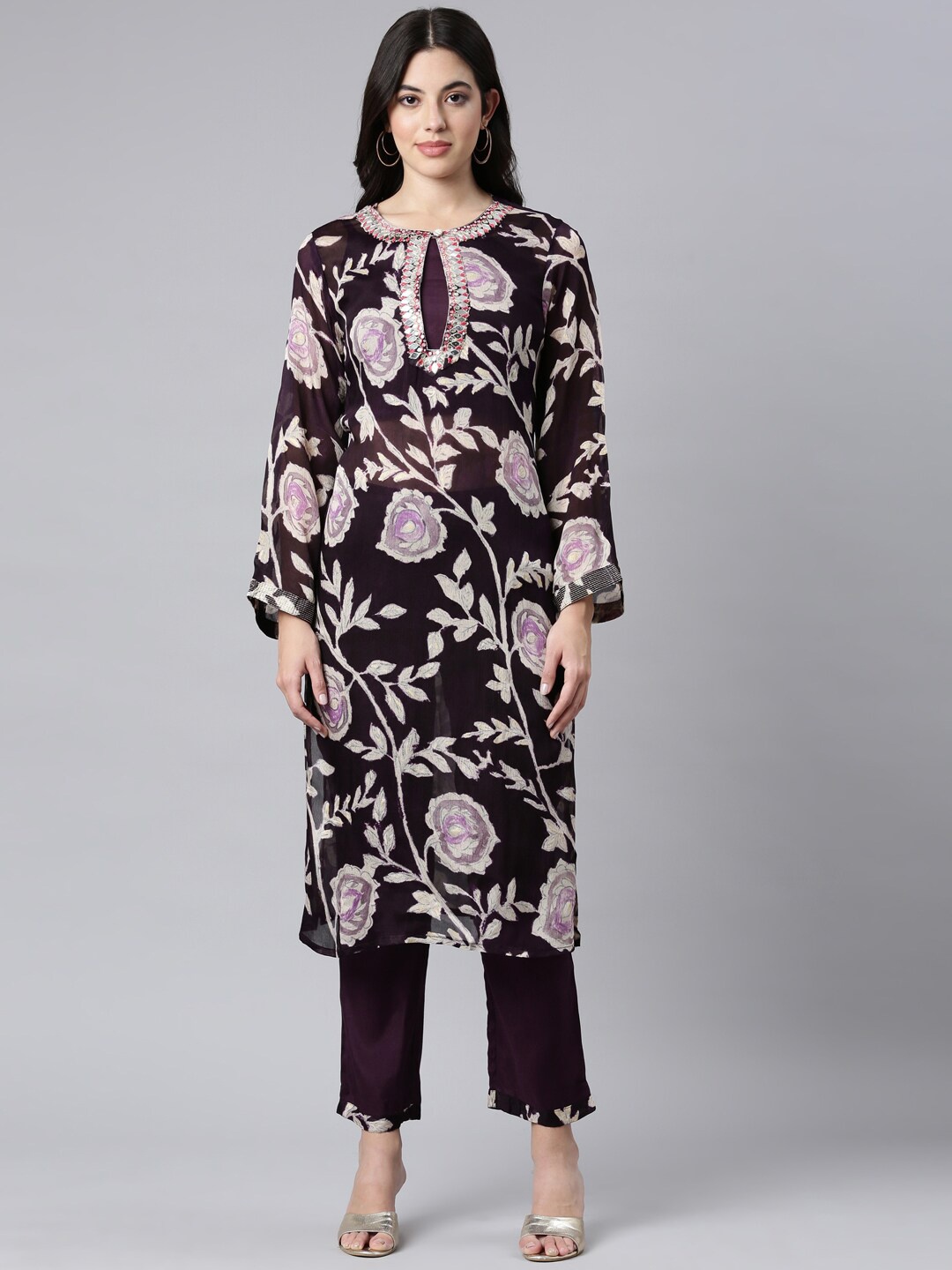

Neerus Women Floral Printed Regular Mirror Work Kurta with Trousers & With Dupatta, Purple