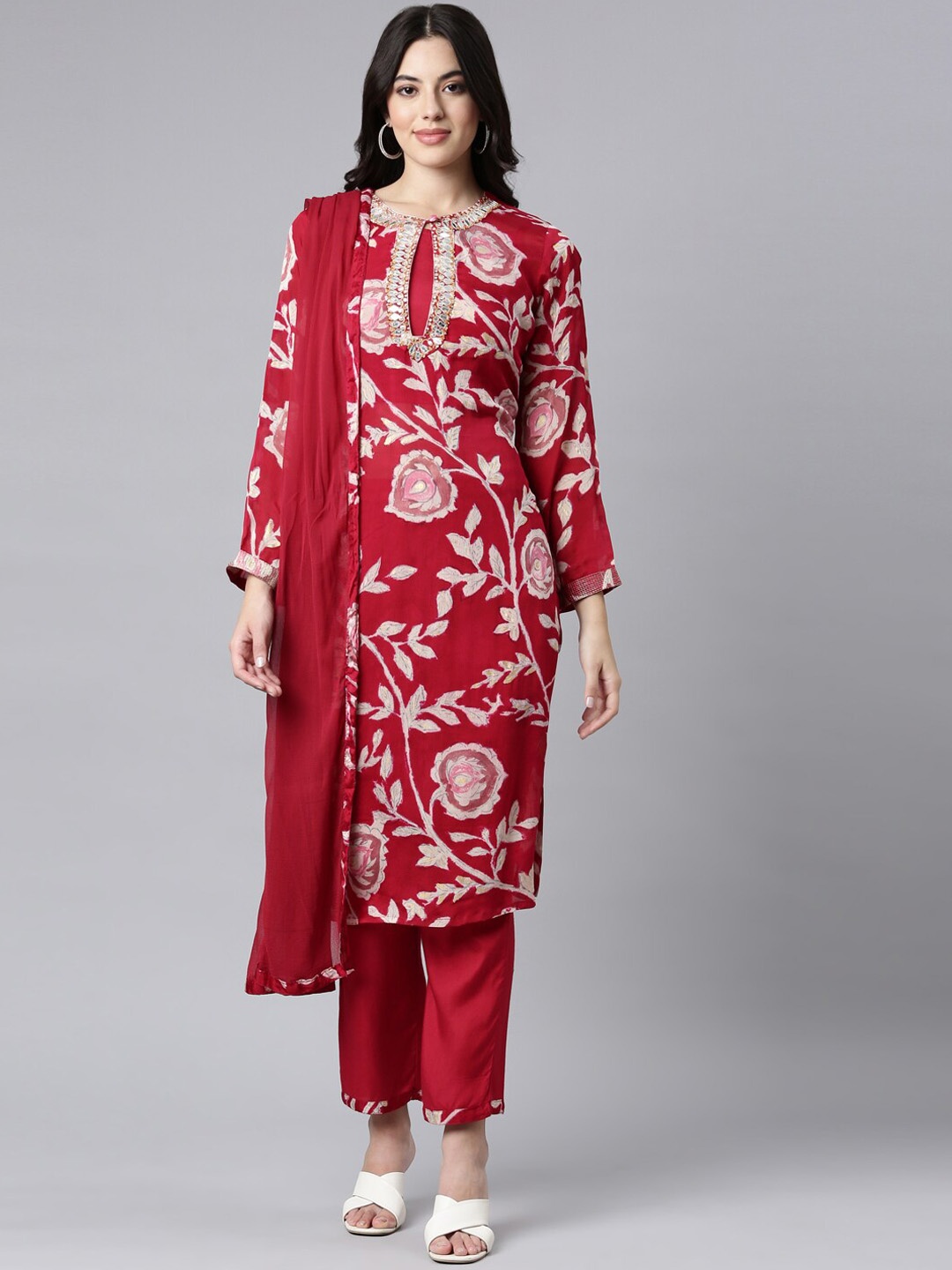 

Neerus Floral Printed Regular Mirror Work Kurta with Trousers & Dupatta, Magenta