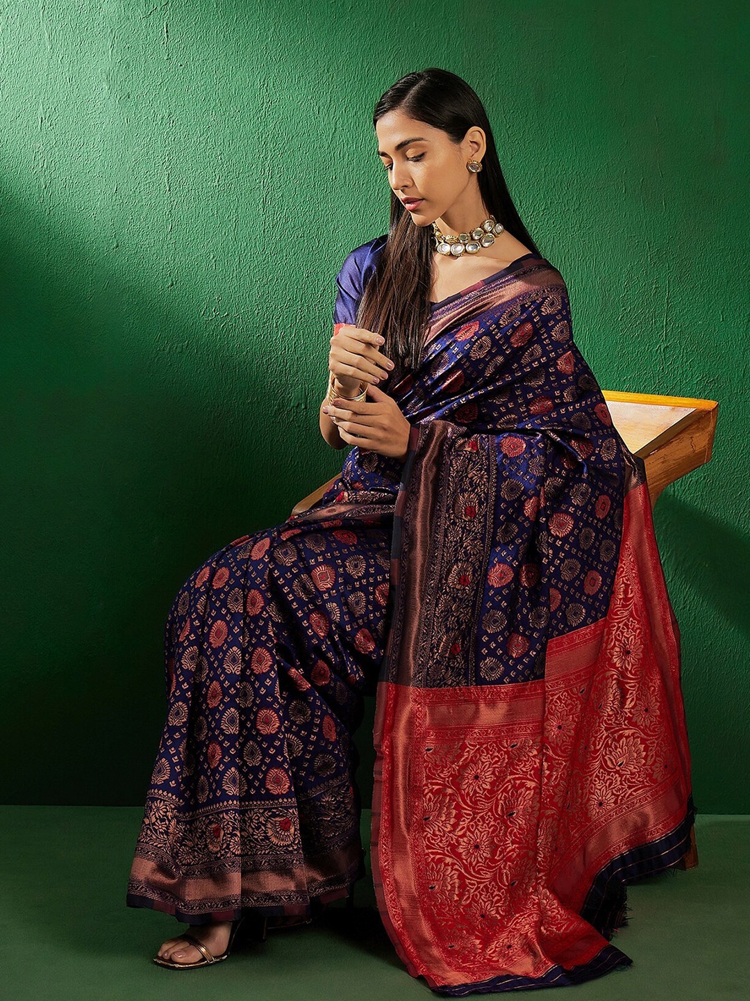 

Sangria Navy Blue & Gold Toned Woven Design Zari Banarasi Saree