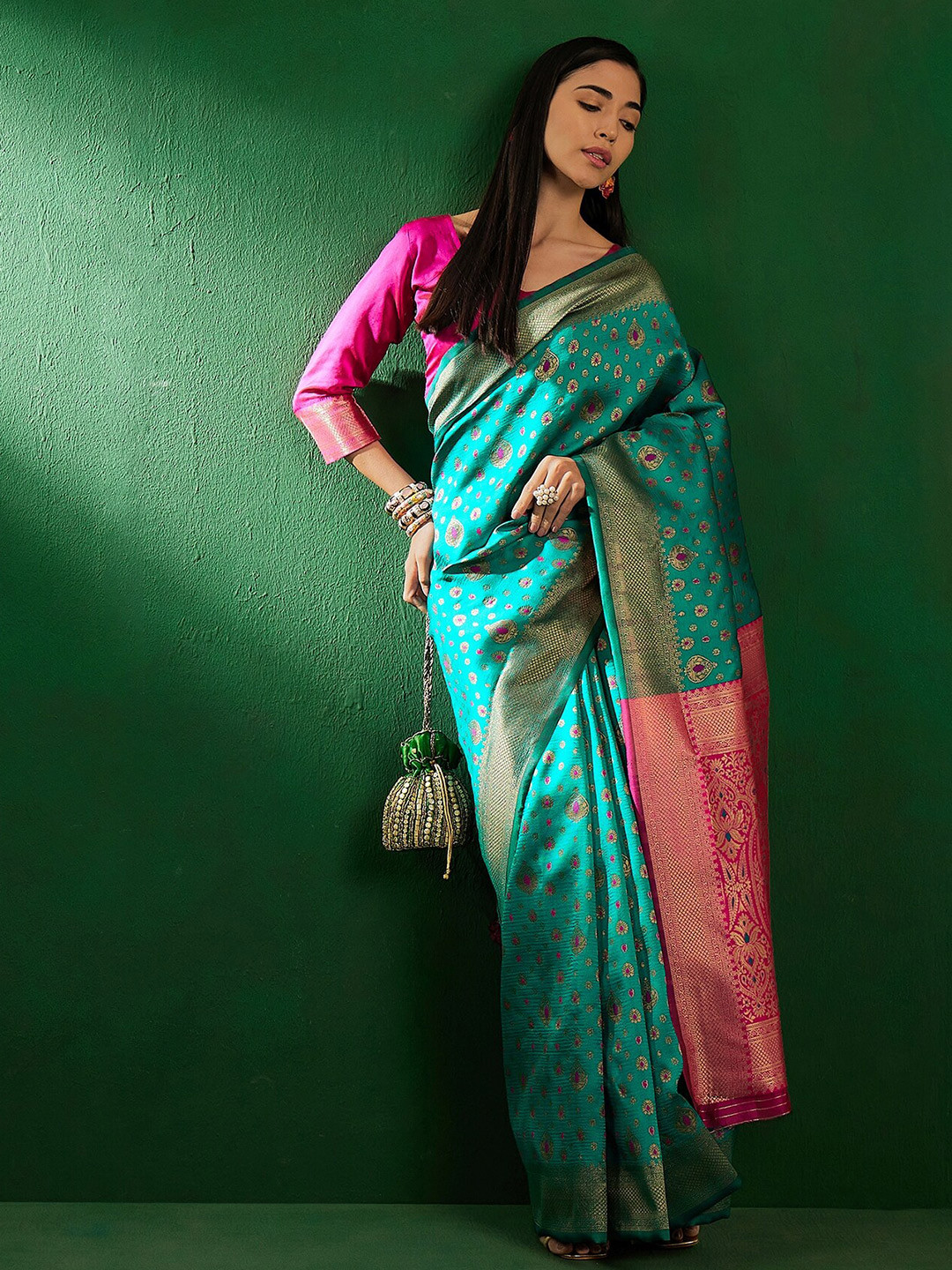 

Sangria Woven-Designed Silk Saree With Blouse Piece, Green