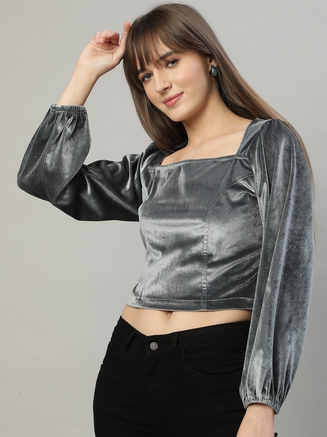 

DELAN Velvet Crop Top, Grey