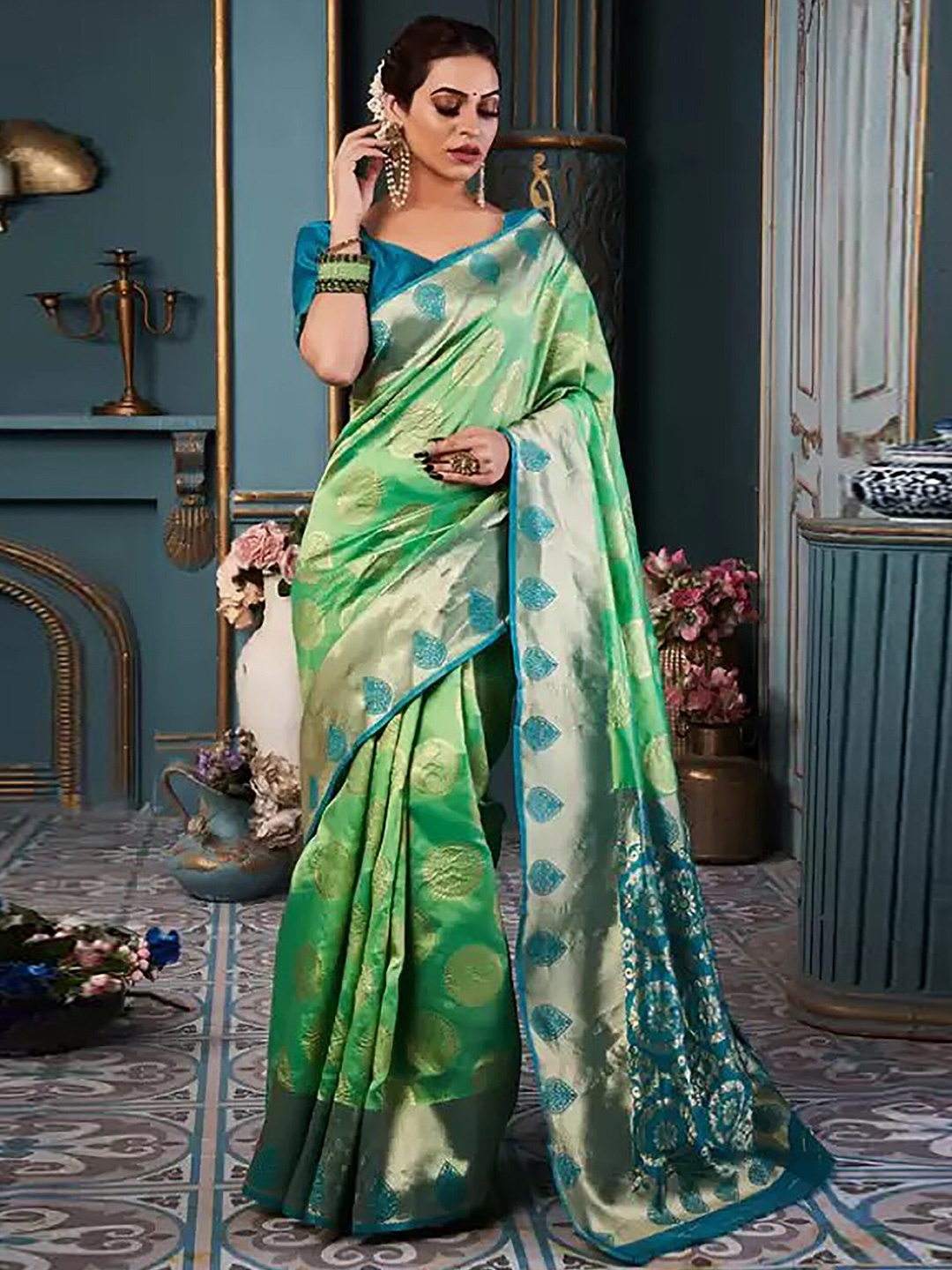 

Anjaneya Sarees Ethnic Motifs Woven Design Zari Banarasi Saree, Green