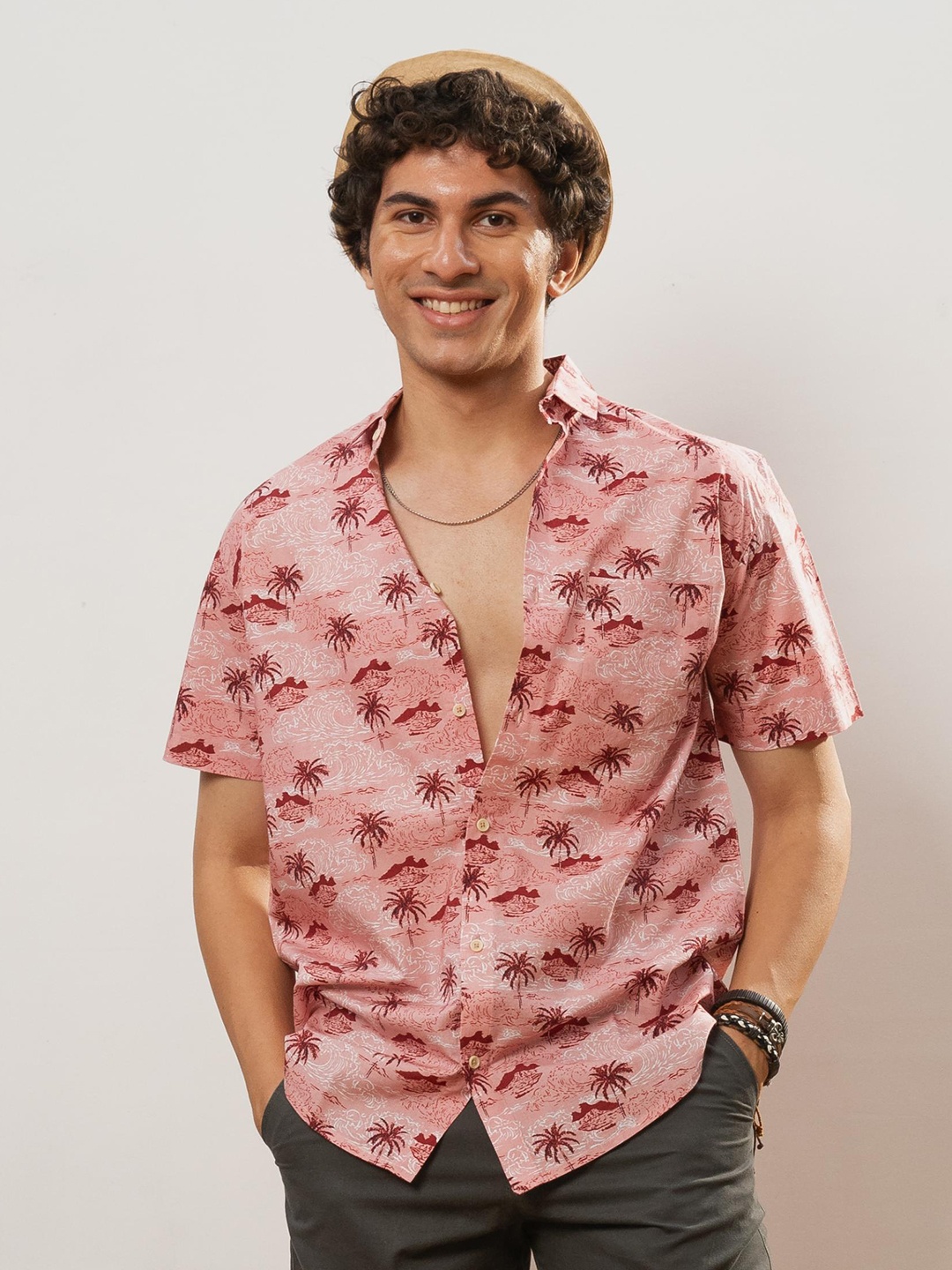 

CMGE Relaxed Tropical Printed Spread Collar Short Sleeves Cotton Casual Shirt, Pink
