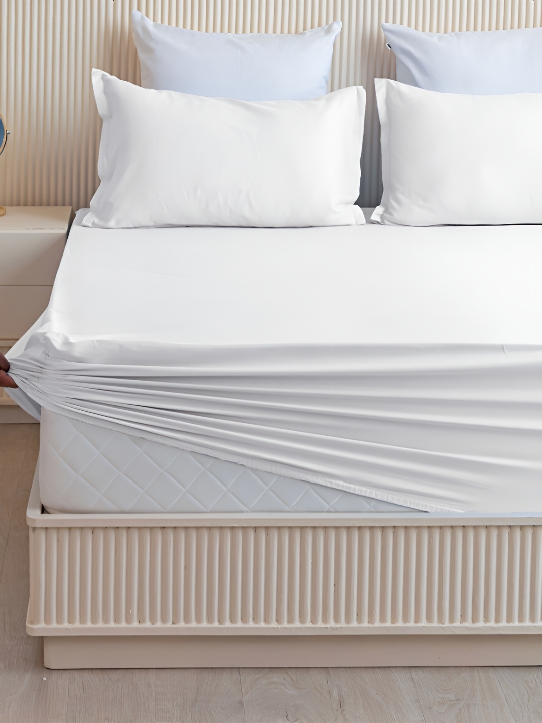 

HOMEMONDE White 210 TC Cotton King Fitted Bedsheet With 2 Pillow Covers