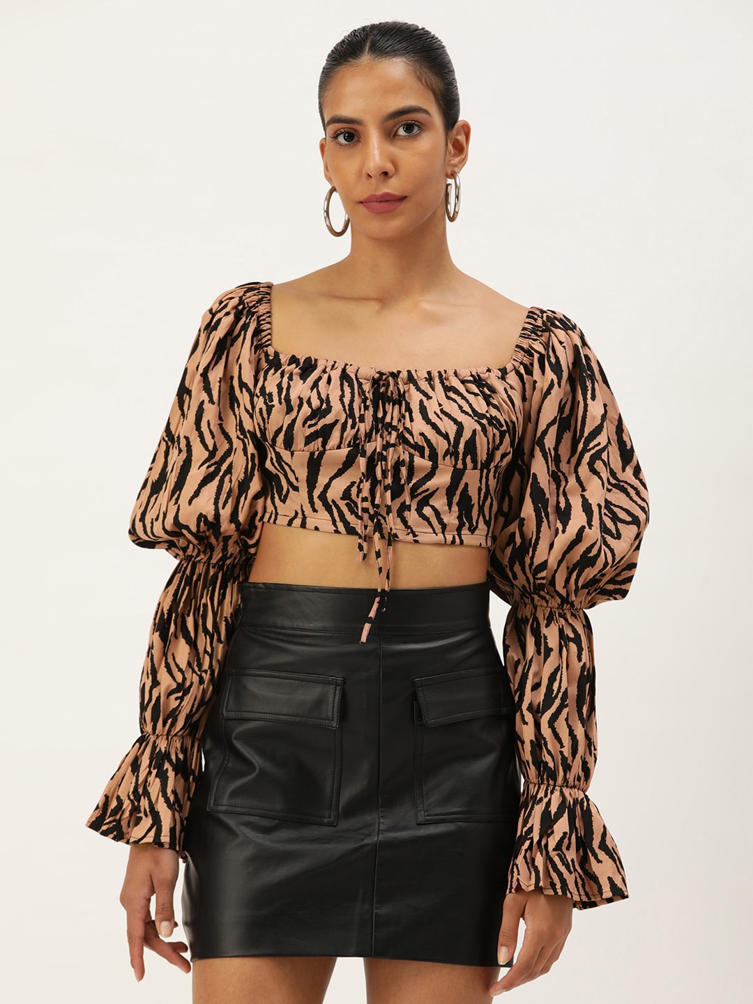 

ANVI Be Yourself Animal Print Square Neck Puff Sleeves Crepe Crop Top, Peach