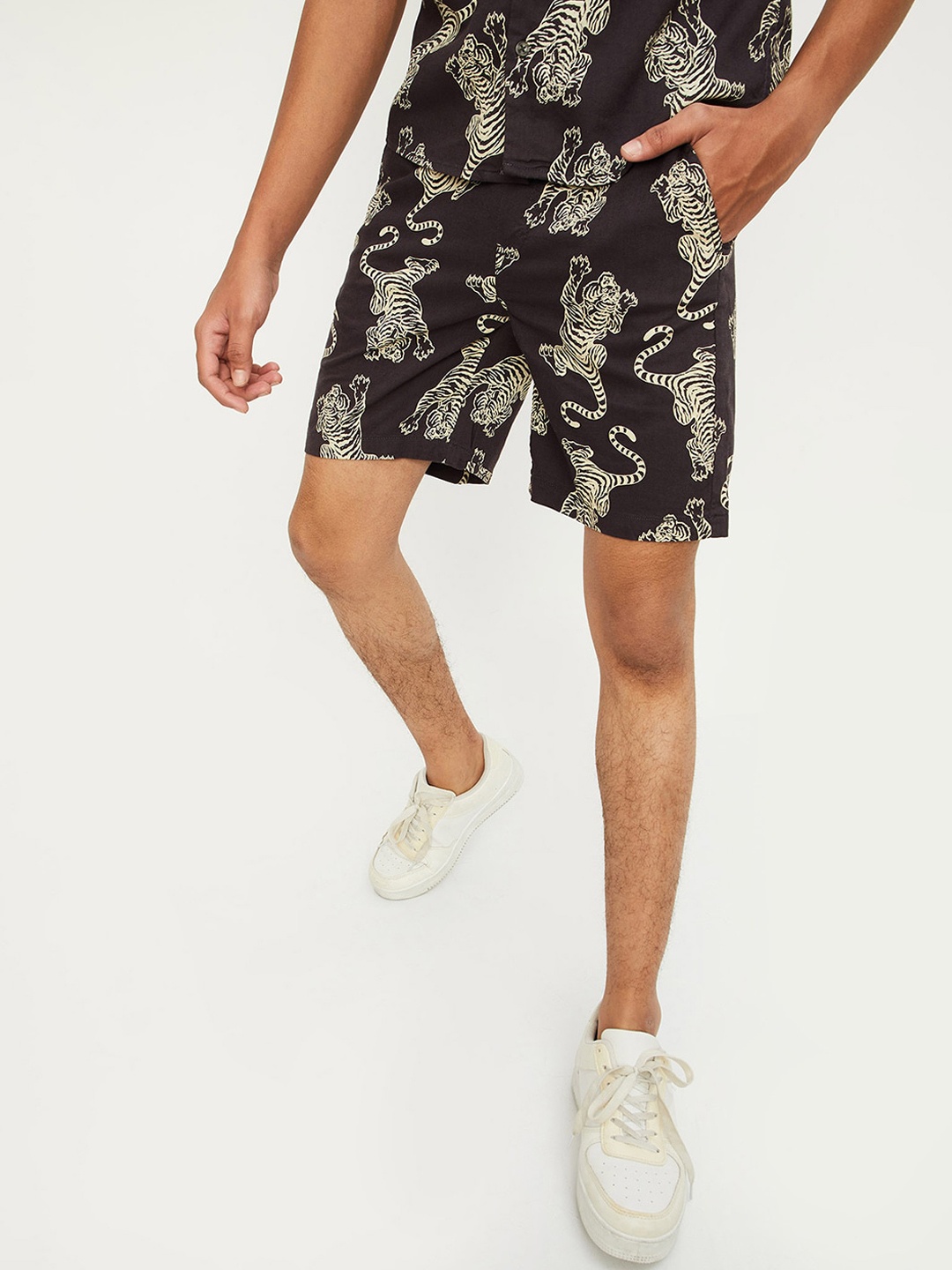 max Boys Floral Printed Shorts, Black