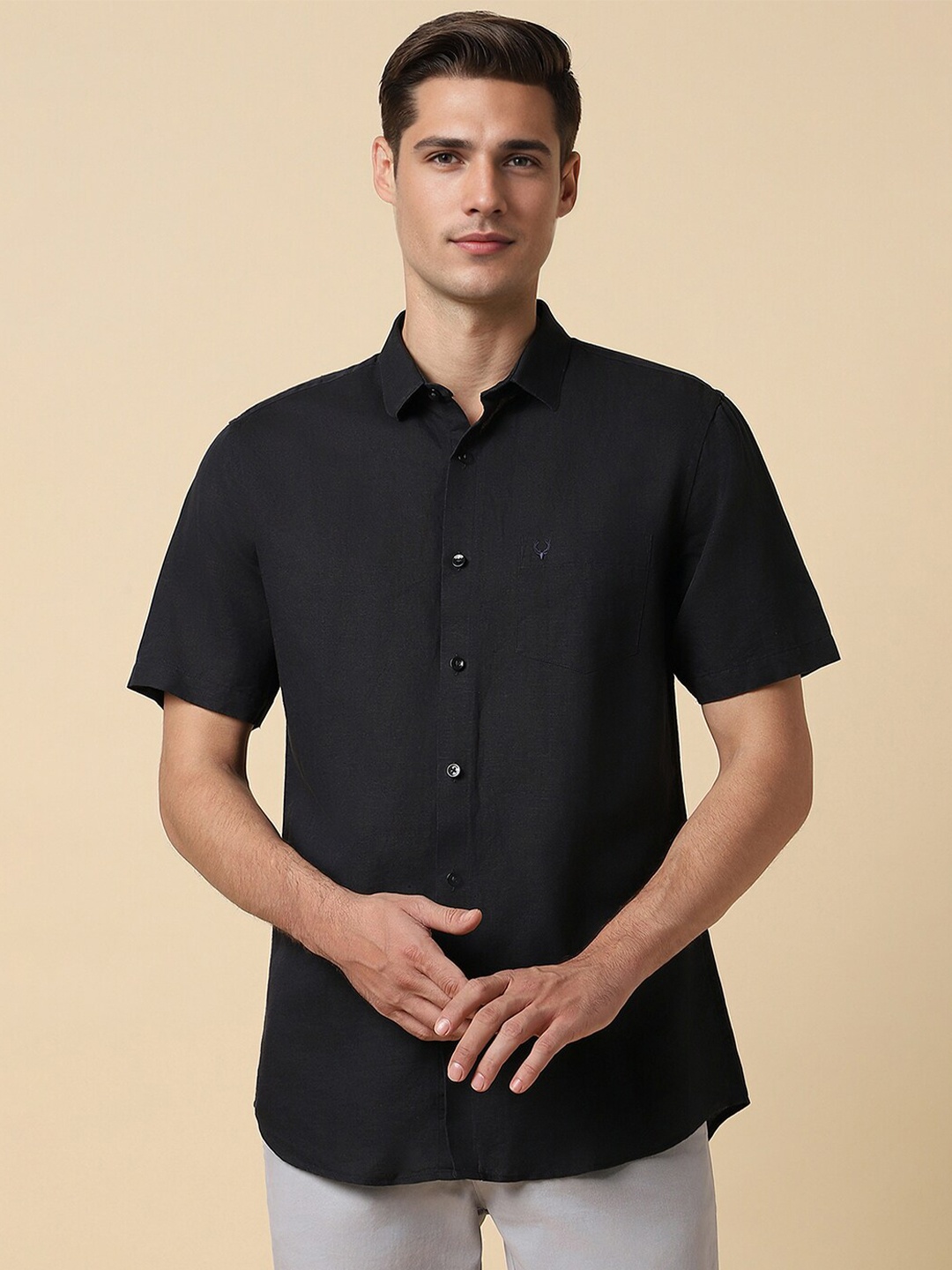 

Allen Solly Men Slim Fit Opaque Casual Shirt, Black