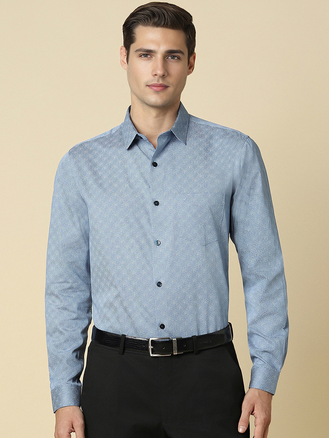 

Allen Solly Men Slim Fit Opaque Formal Shirt, Blue