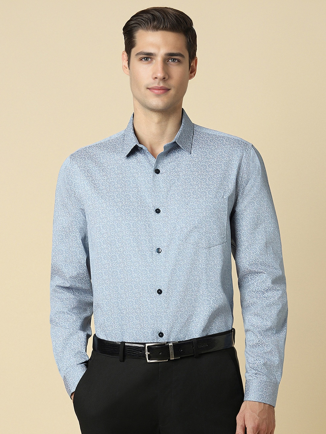 

Allen Solly Men Slim Fit Floral Opaque Printed Formal Shirt, Blue