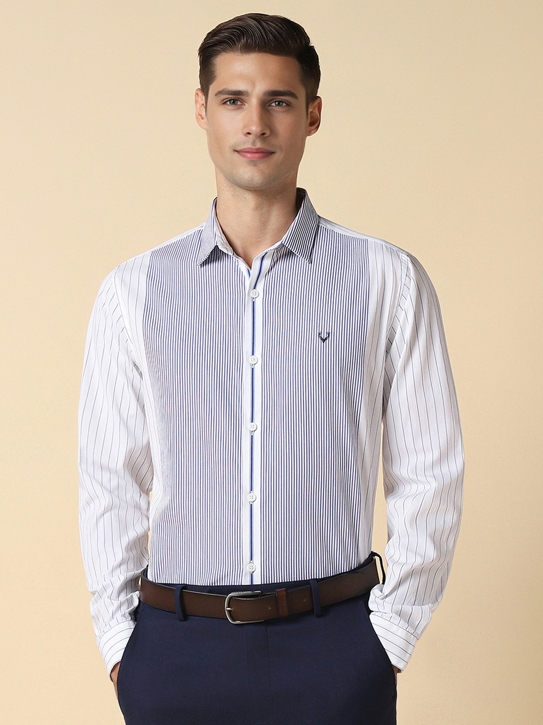 

Allen Solly Men Slim Fit Opaque Striped Formal Shirt, White
