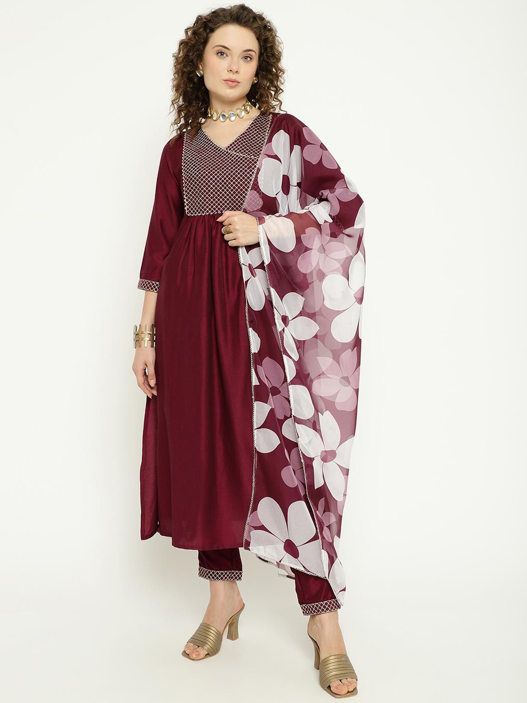 

KALINI Geometric Yoke Design V-Neck Gotta Patti Kurta with Trousers & Dupatta, Purple