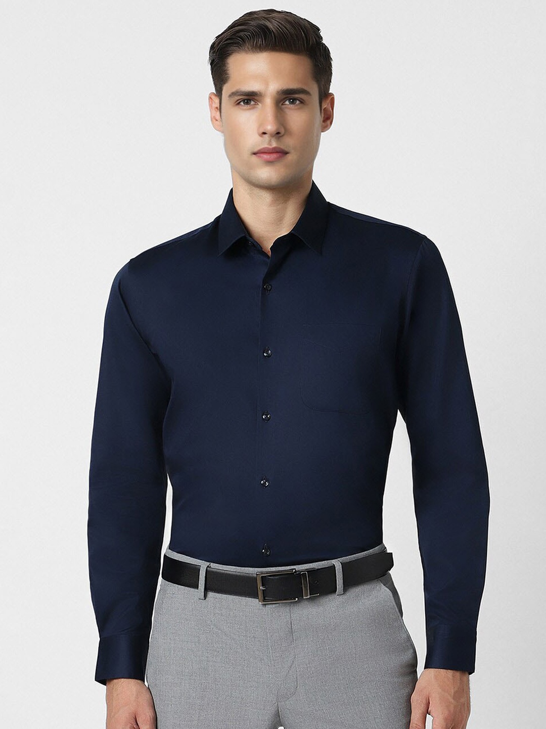 

Peter England Men Opaque Formal Shirt, Navy blue