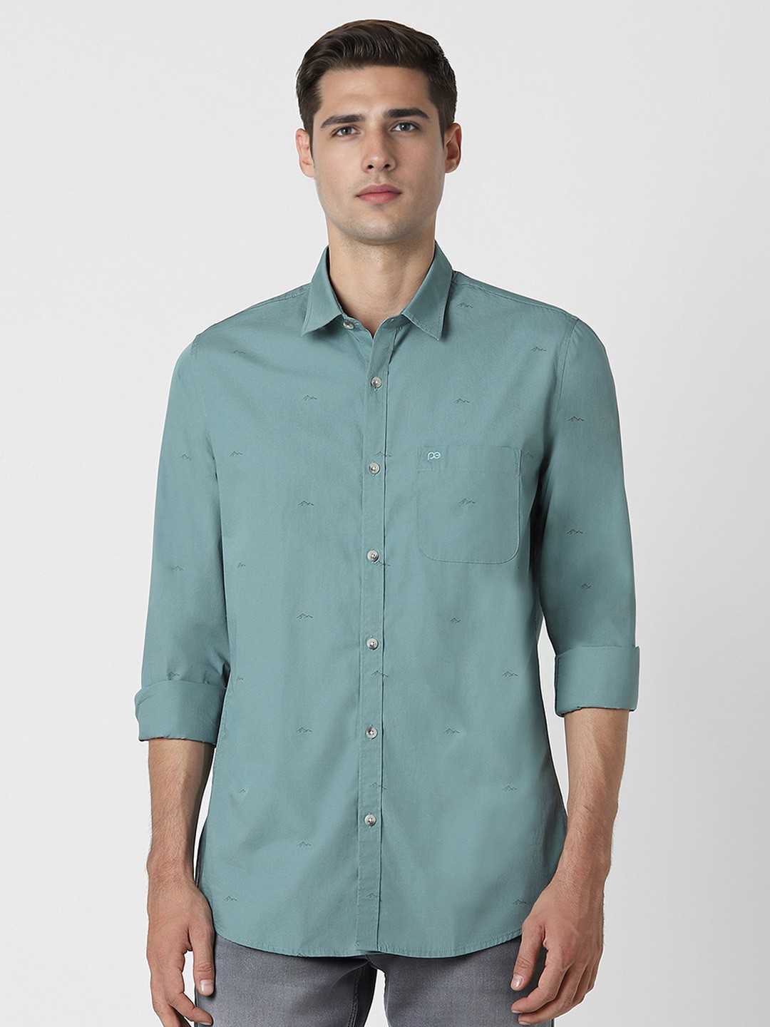 

Peter England Casuals Men Slim Fit Opaque Printed Casual Shirt, Green