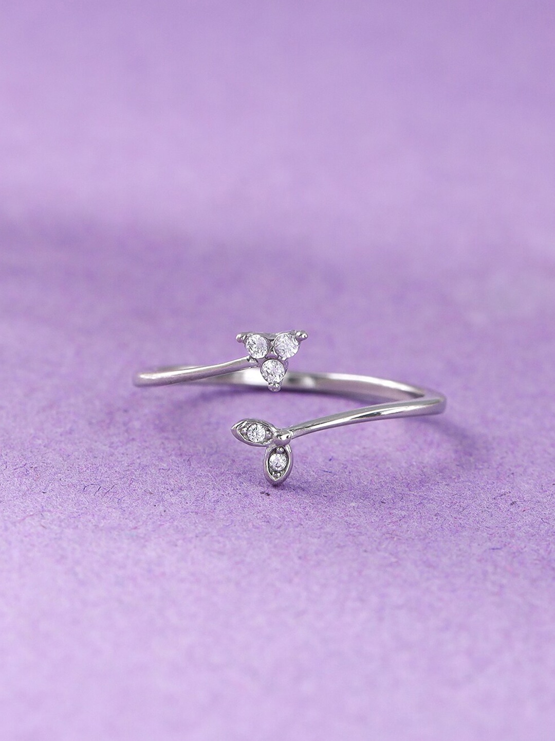 

GIVA 925 Sterling Rhodium-Plated CZ Studded Finger Ring, Silver