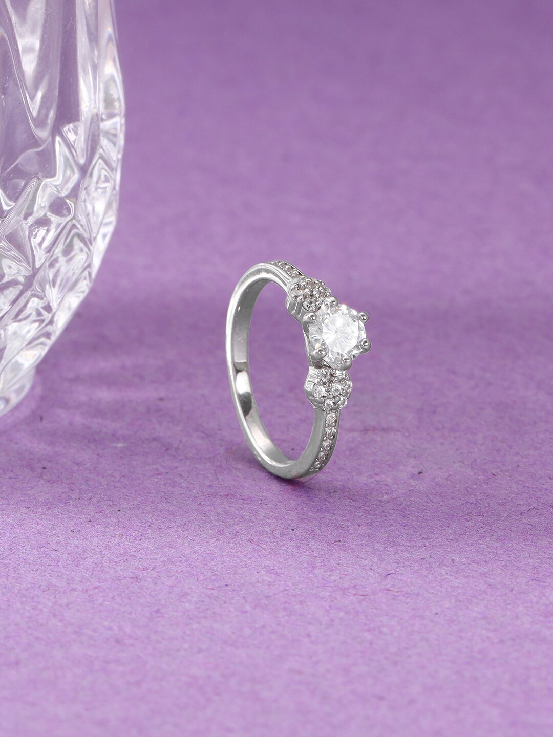 

GIVA Women 925 Sterling Silver Rhodium Plated Stone Studded Finger Ring