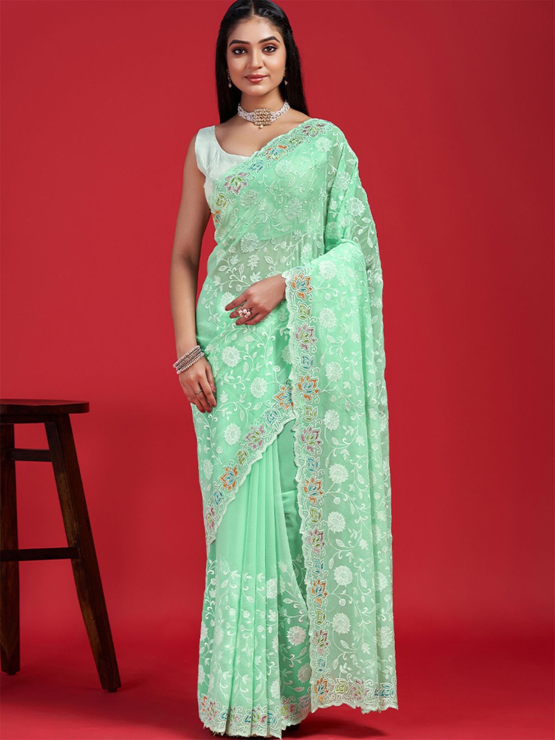 

ODETTE Floral Embroidered Saree, Green