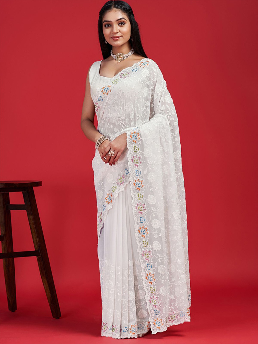 ODETTE Floral Embroidered Saree, White