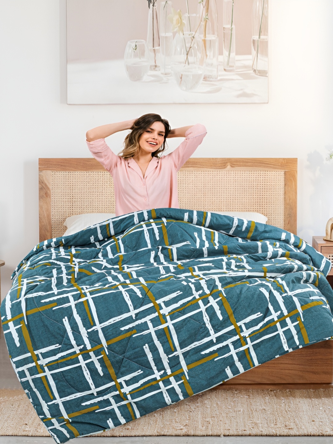 

Supreme Home Collective Grey Geometric AC Room 300 GSM Double Bed Comforter