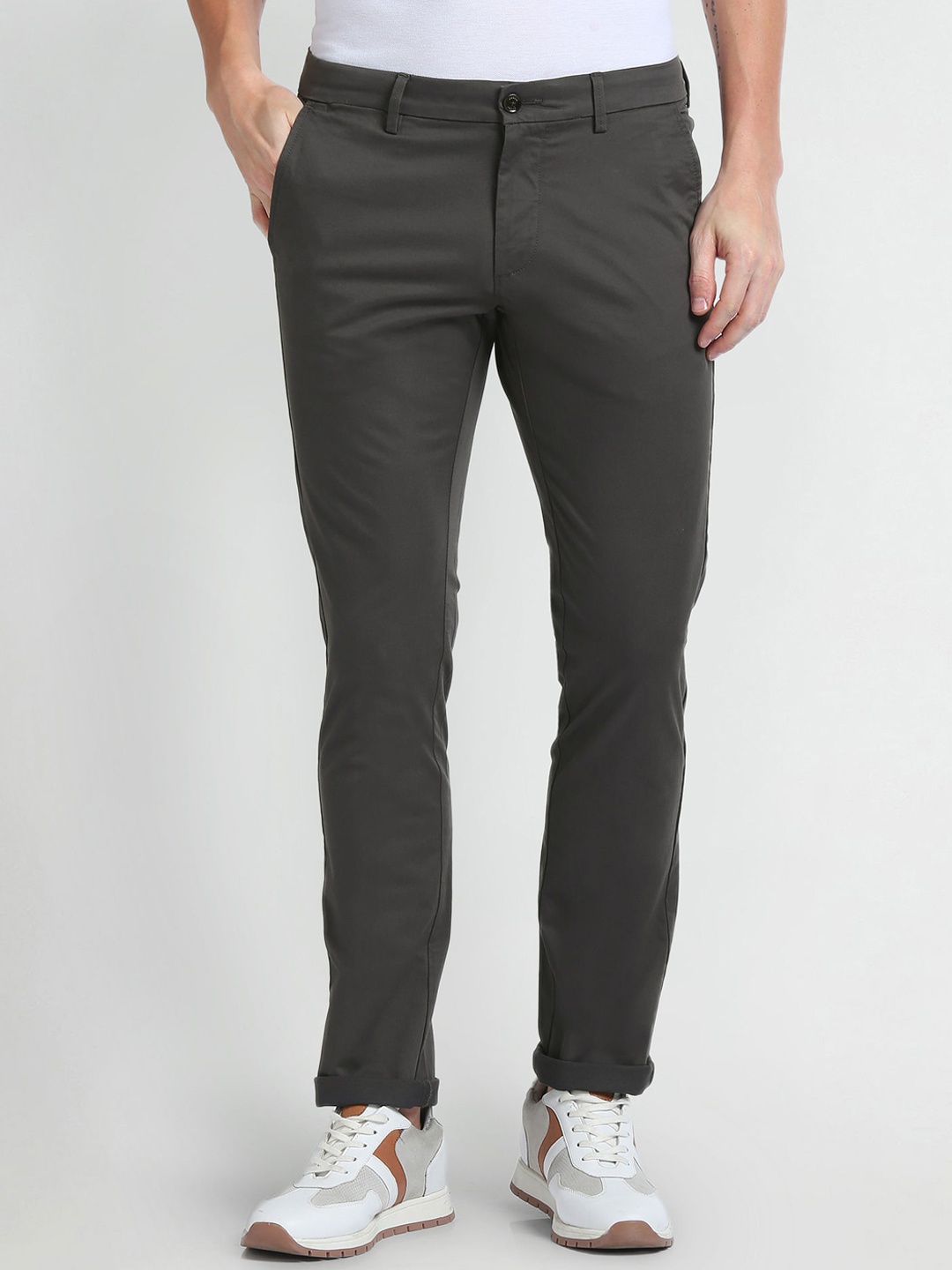 

Arrow Sport Men Slim Fit Low-Rise Trousers, Grey