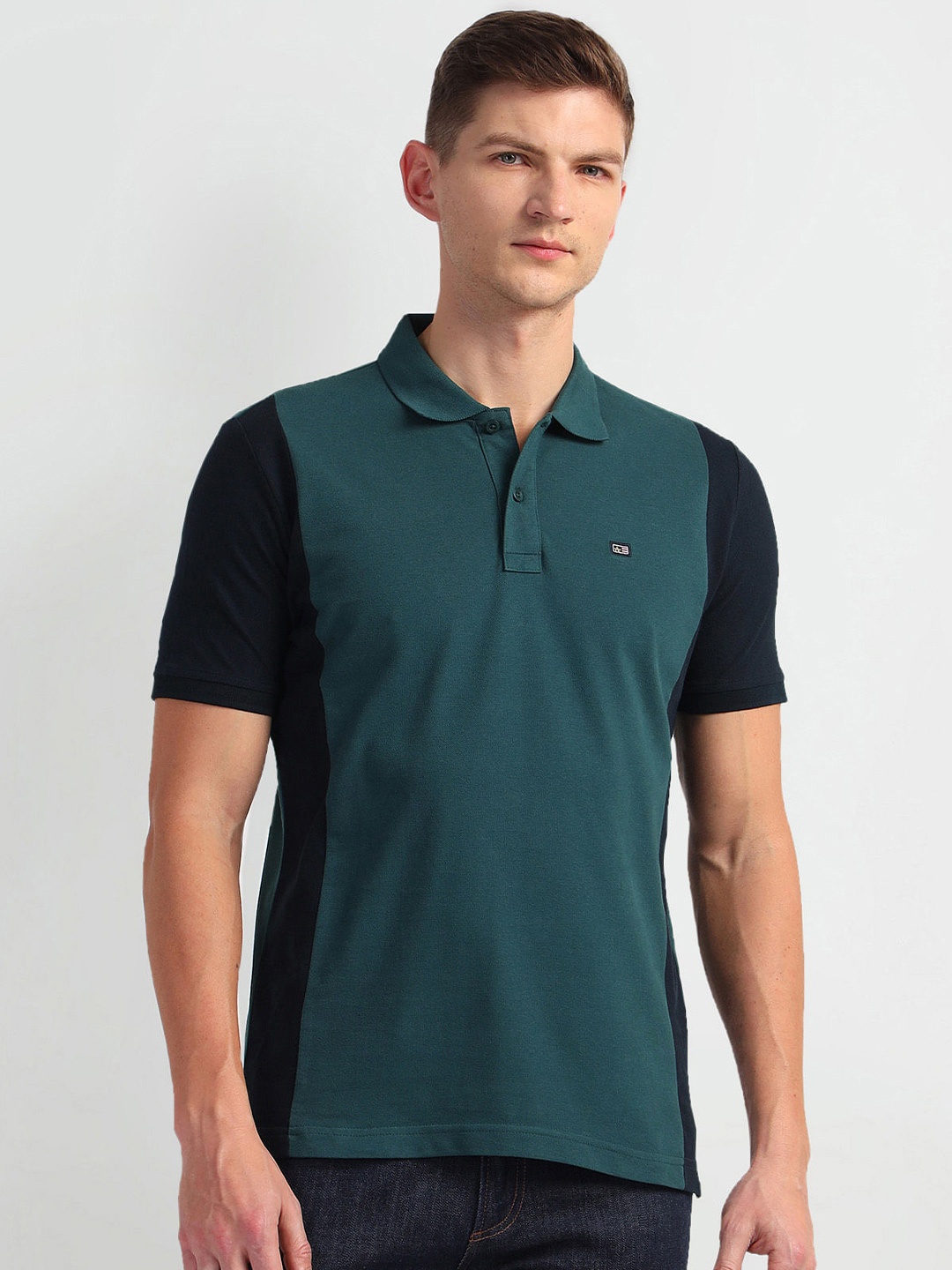 

Arrow Sport Colourblocked Polo Collar T-shirt, Green