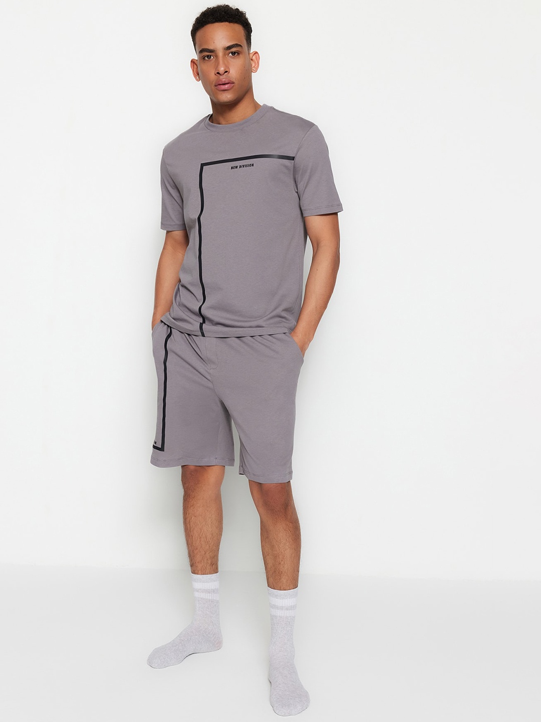 

Trendyol Geometric Printed Pure Cotton T-shirt With Shorts, Grey