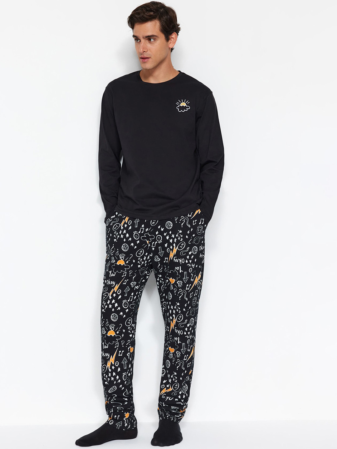 

Trendyol Conversational Printed Pure Cotton Night suit, Black