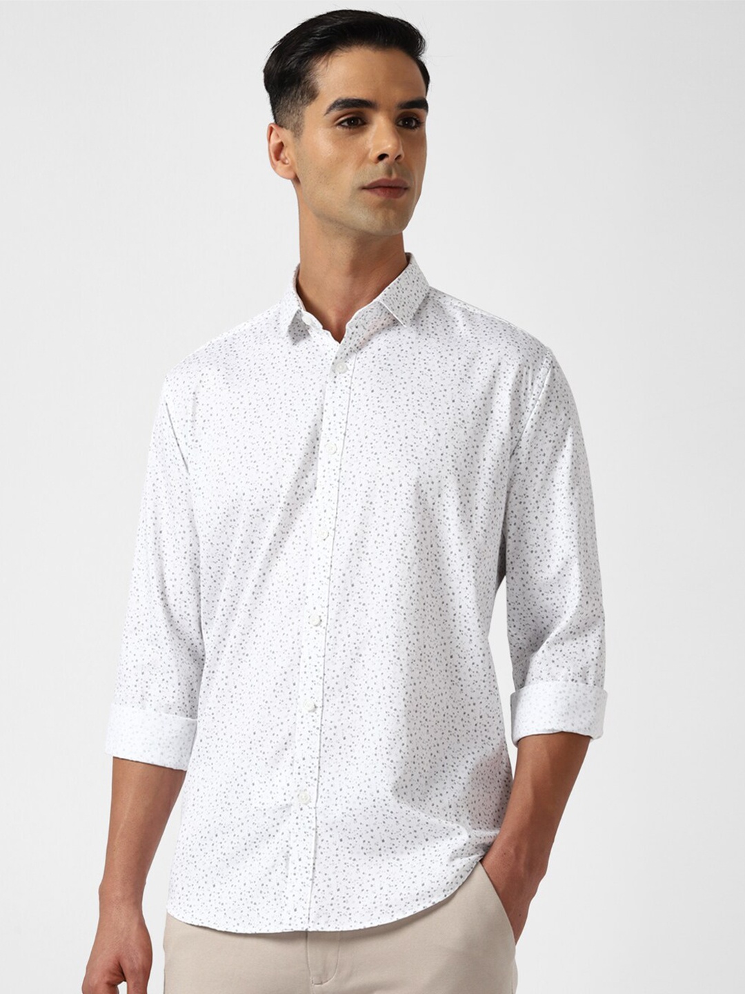 

V Dot Men Slim Fit Opaque Printed Party Shirt, White