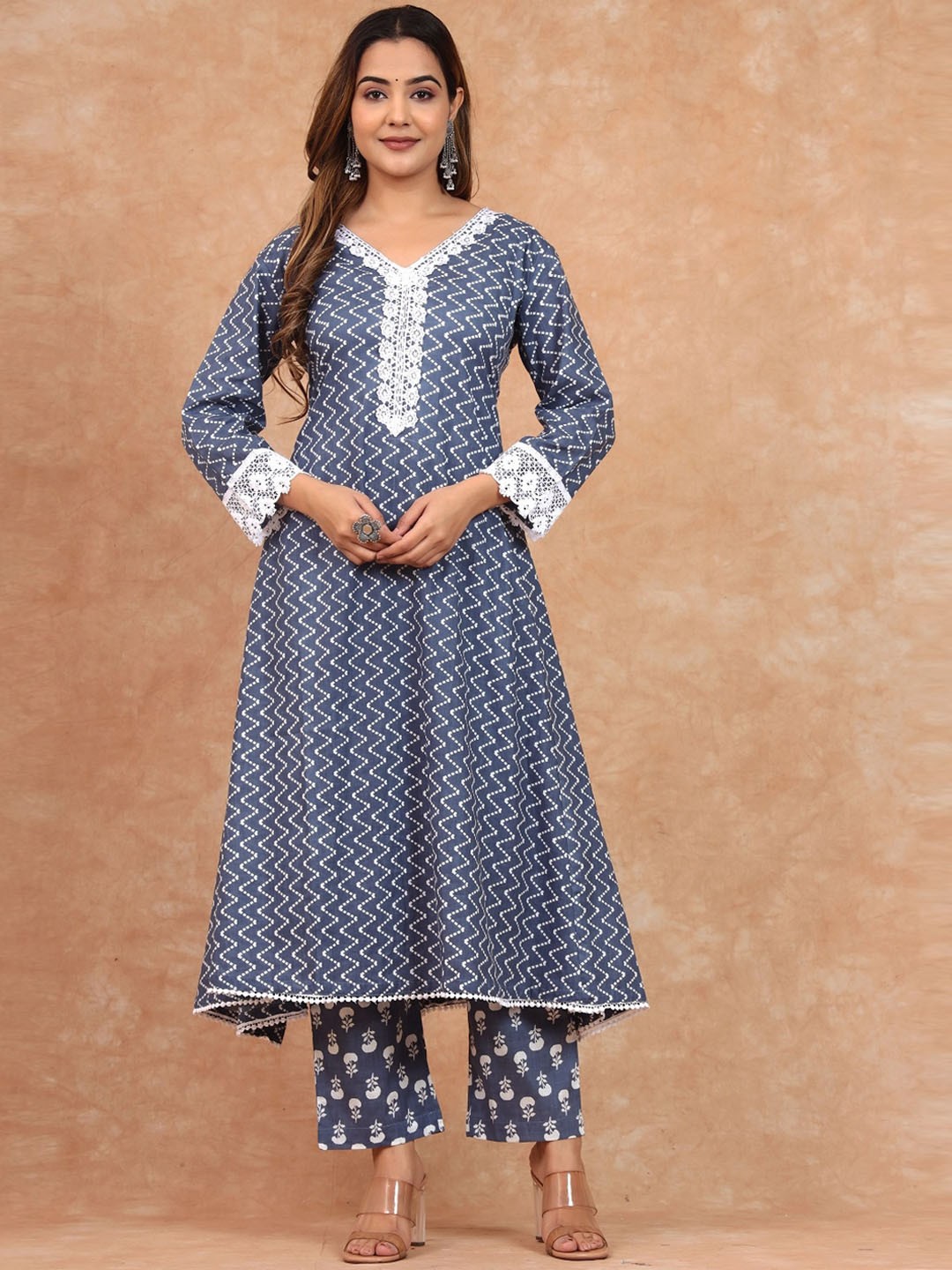

Sangria Chevron Printed Pure Cotton A-Line Kurta With Trousers, Grey