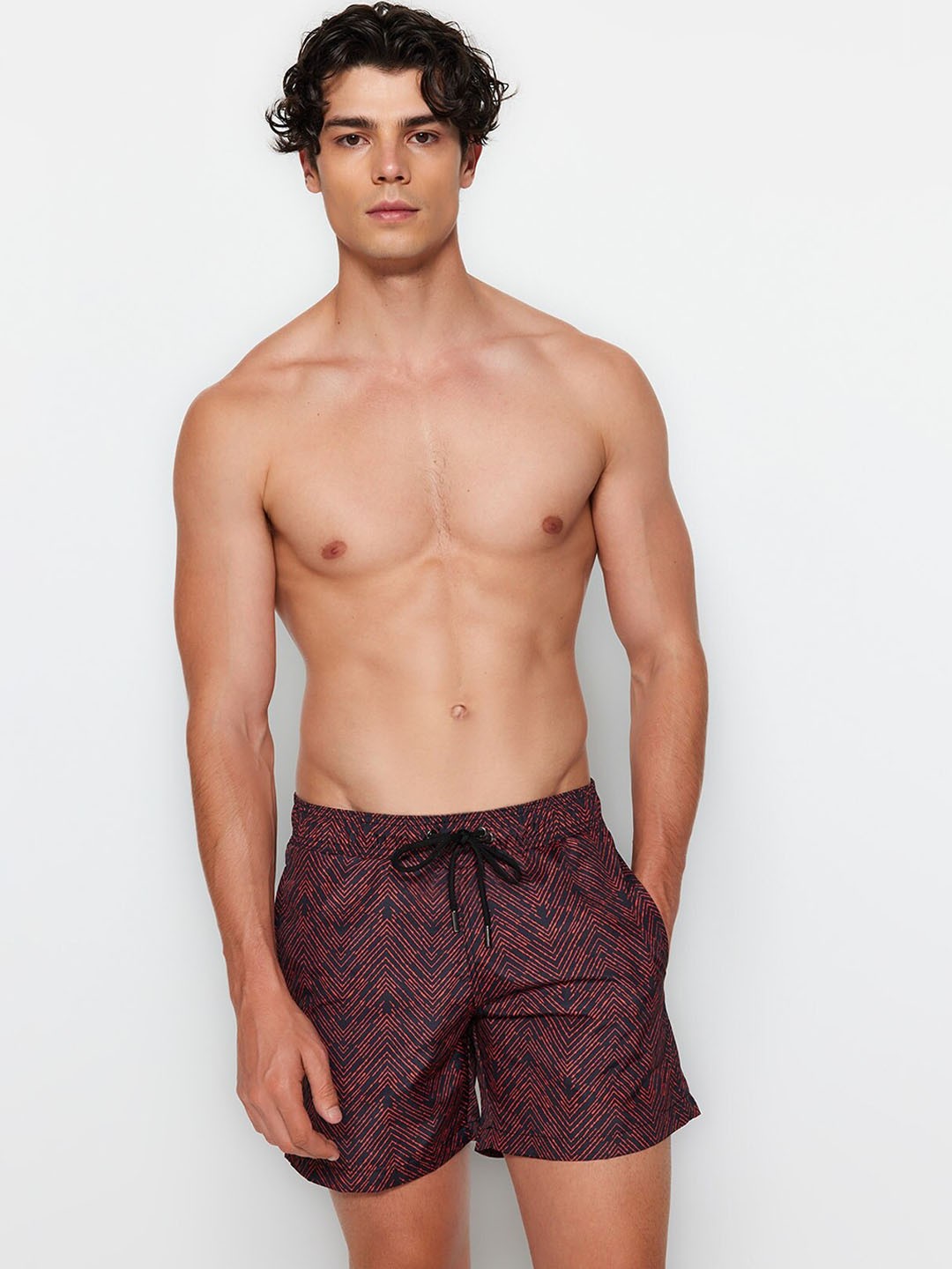 

Trendyol Men Floral Printed Shorts, Na