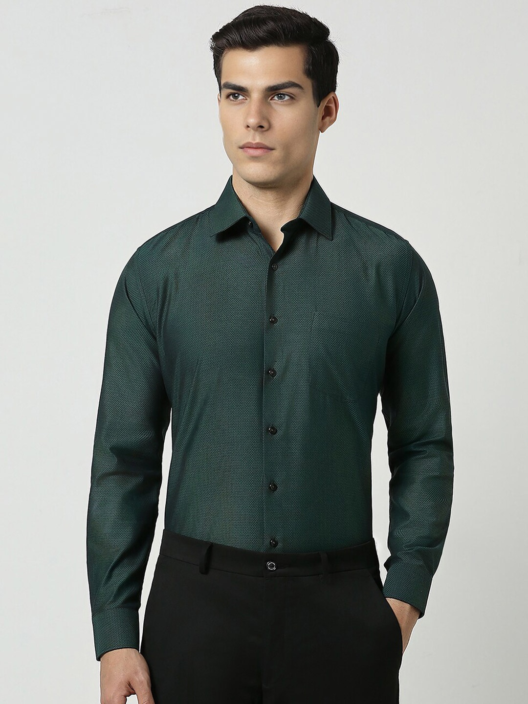 

Van Heusen Self Drsign Textured Slim Fit Cotton Opaque Party Shirt, Green