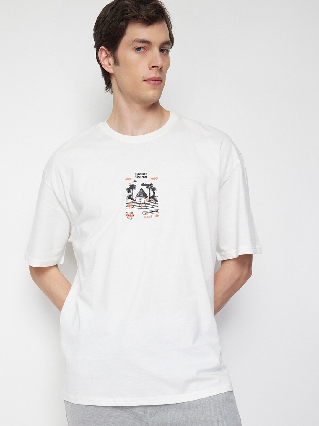 

Trendyol Graphic Printed Round Neck Pure Cotton T-shirt, White