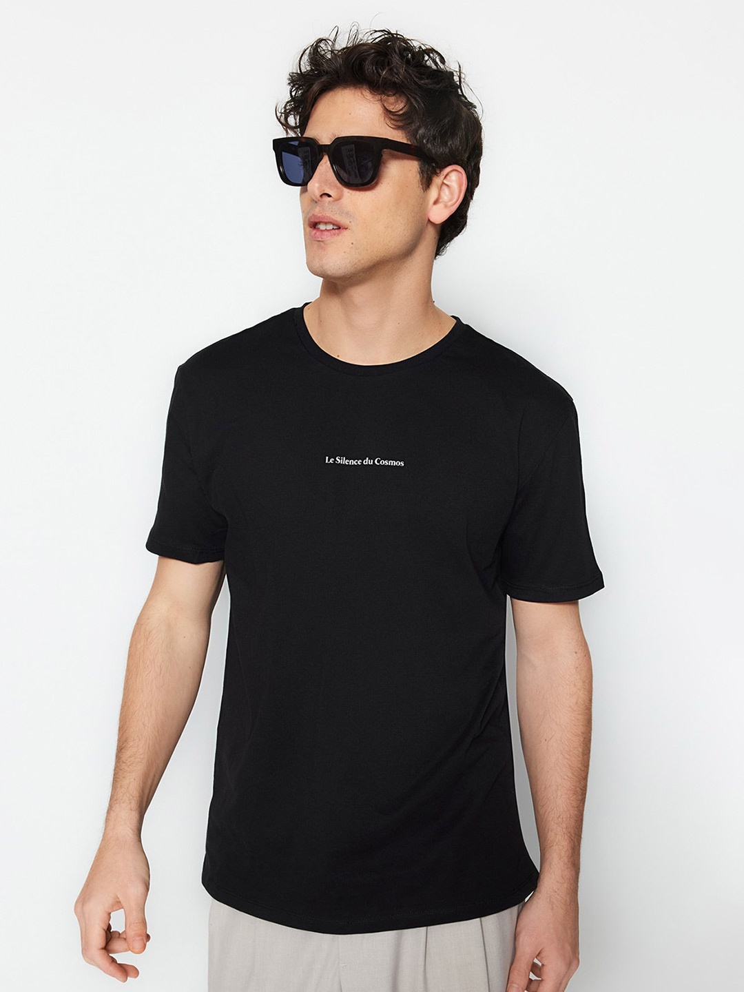 

Trendyol Round Neck Cotton T-shirt, Na