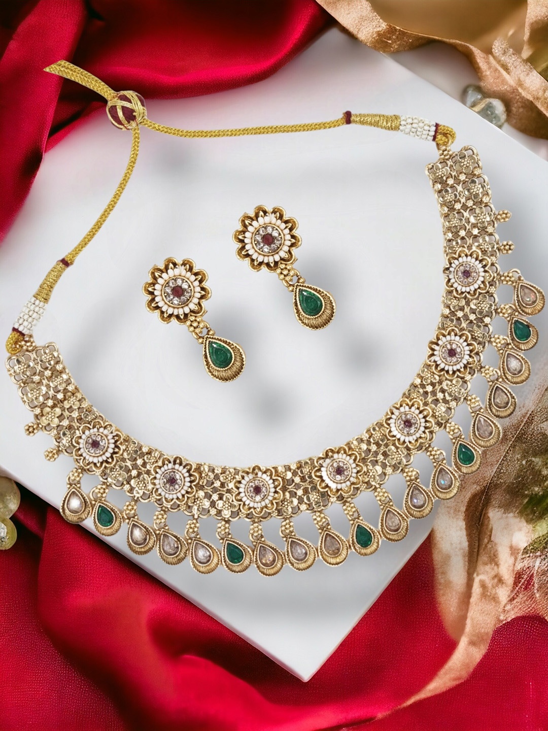 

Anouk Gold-Plated Stones-Studded & Beaded Jewellery Set