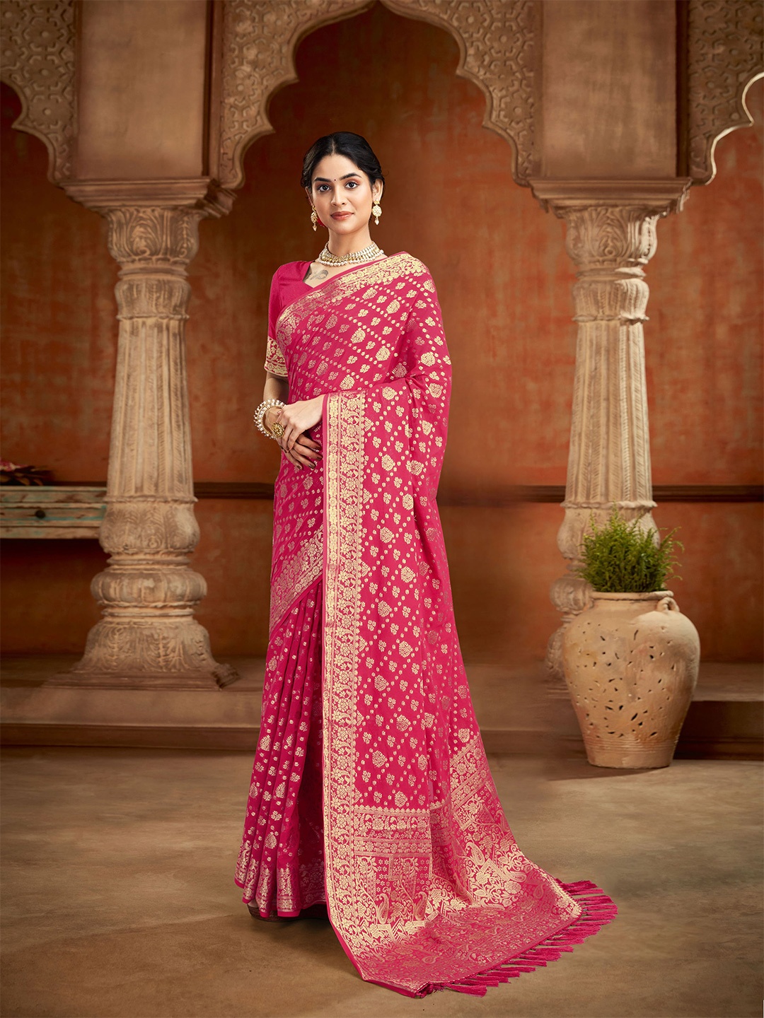 

FLOURIOUS Ethnic Motifs Zari Pure Georgette Banarasi Saree, Pink