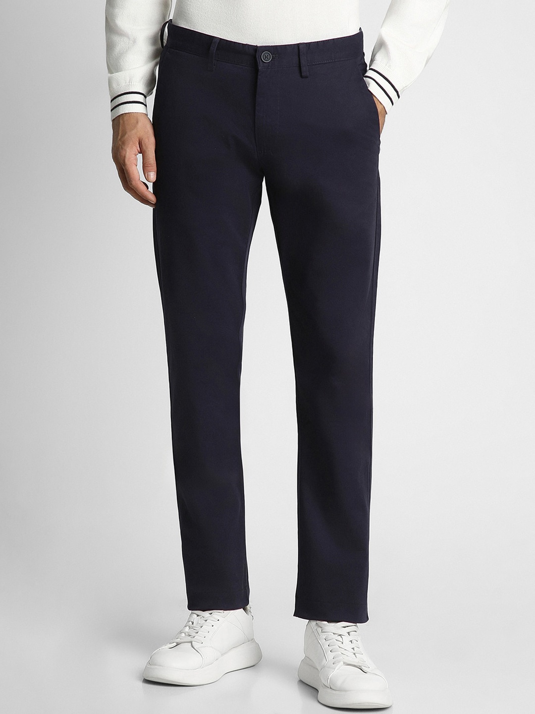 

Peter England Casuals Men Slim Fit Chinos, Navy blue