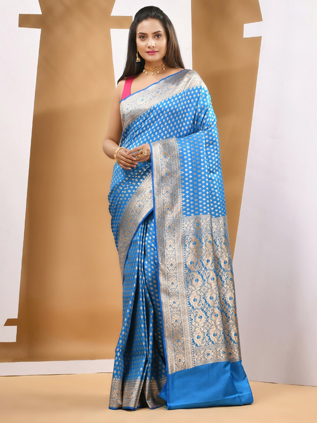 

Charukriti Ethnic Motifs Woven Design Zari Banarasi Saree, Blue