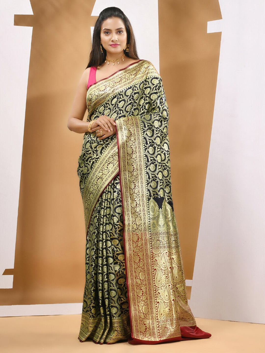 

Charukriti Floral Woven Design Banarasi Saree, Black