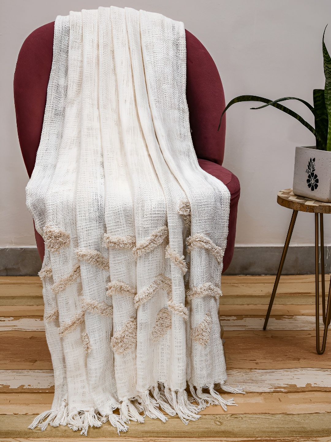 

INTERIORQUOTIENT Off White Self-Design Cotton Blanket
