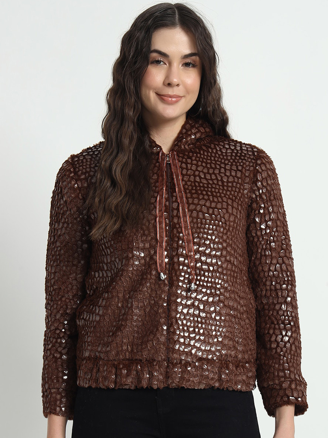 

RAER Women Lightweight Crop Tailored Jacket with Embroidered, Brown
