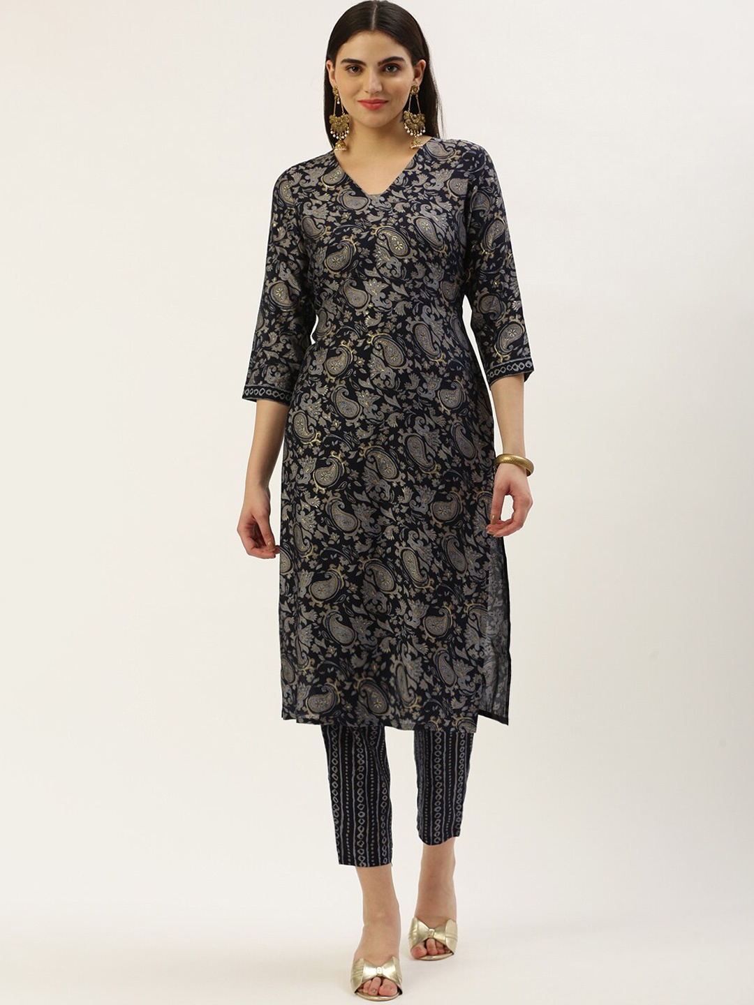 

KALINI Paisley Printed Straight Kurta with Trousers, Navy blue