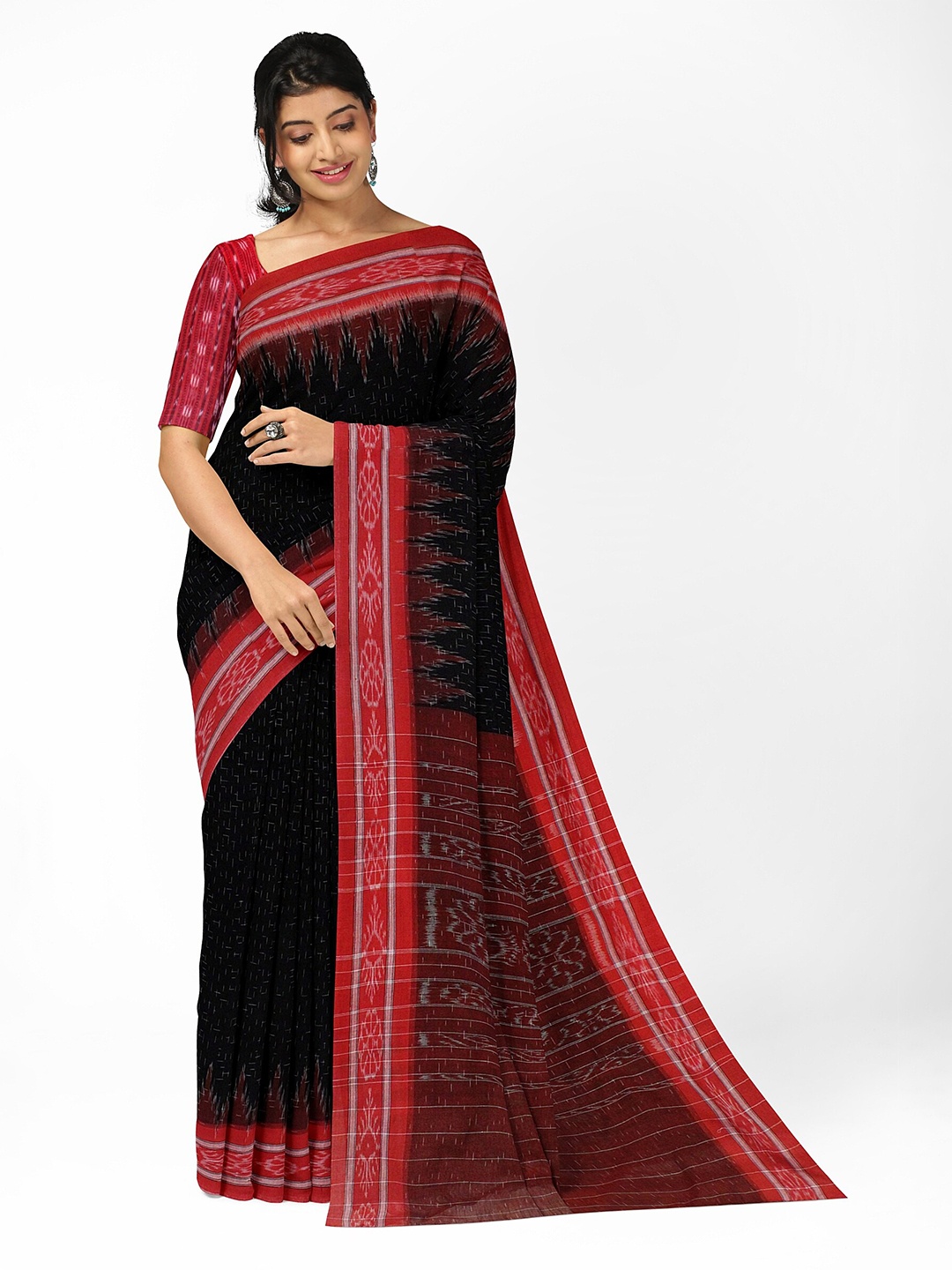 

Weaves of Tradition Ikat Printed Pure Cotton Ikat Saree, Black
